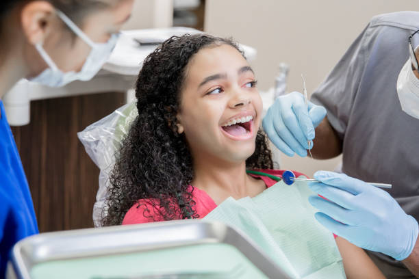 Best Emergency Dentist for Knocked-Out Tooth in Reinholds, PA